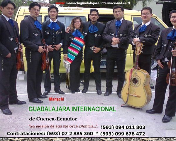 La cuarta generación de Mariachi Guadalajara en el 2009. A propósito, si alguien tiene noticia del guitarrón que se observa en la foto avisennos, se dará MAGNIFICA RECOMPENSA pues nos lo robaron